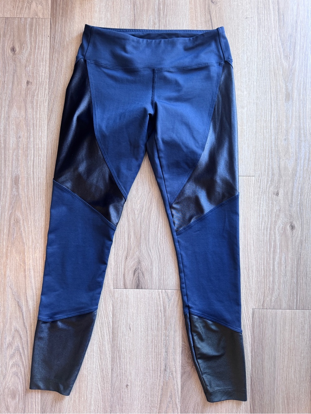 Koral Forge Mid Rise Moto Leggings Black Faux Leather Panels Size XS‎